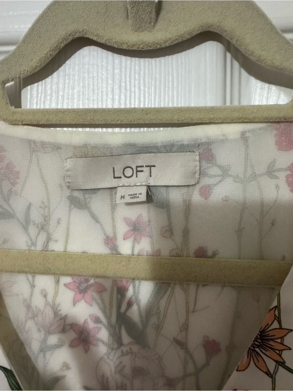 LOFT Cream Floral V-Neck Button-Front Blouse - Picture 3 of 5
